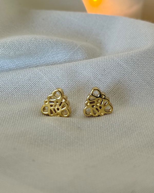 Aretes geométricos diseño francés