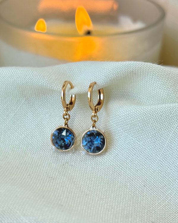 Aretes dormilona esfera azul