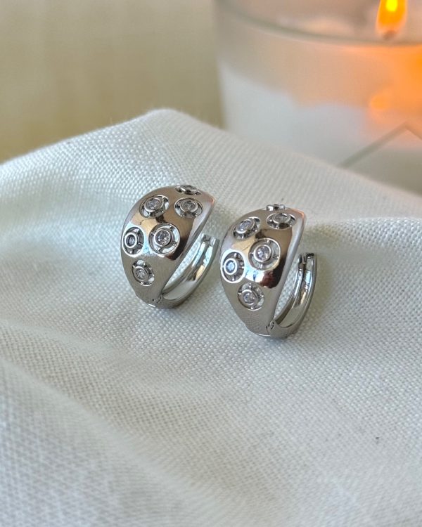 Aretes dormilona chunky grabados